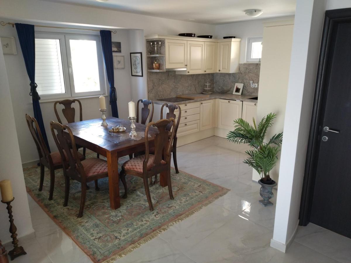 Marija Max Apartman Makarska