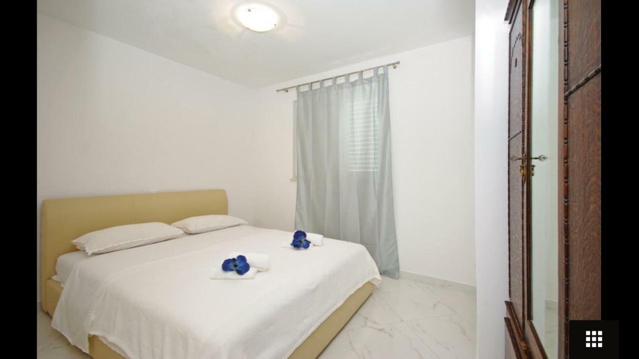 Marija Max Apartman